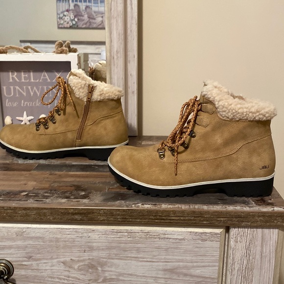 NWT JBU by Jambi Blue Creek Hiking Bootie 9 - Picture 3 of 9